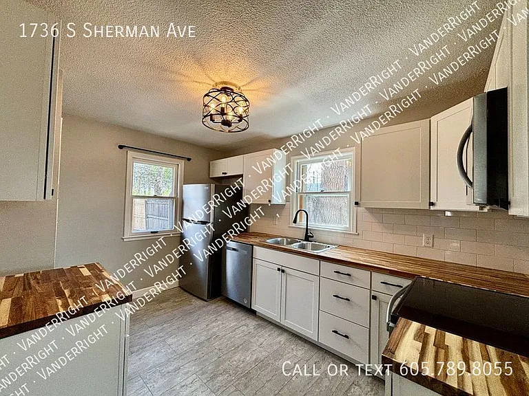 1736 S Sherman Ave — Photo 1