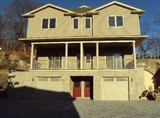 46 Ashwood Rd, Port Washington, NY 11050