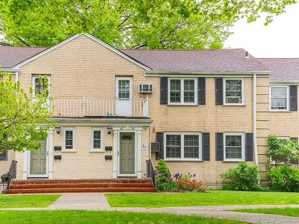 67-58 223rd Pl #1, Oakland Gardens, NY 11364