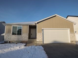 401 Church St, Ammon, ID 83401