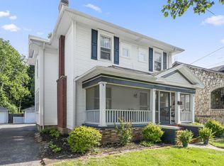 1331 E Meadowmere St, Springfield, MO 65804