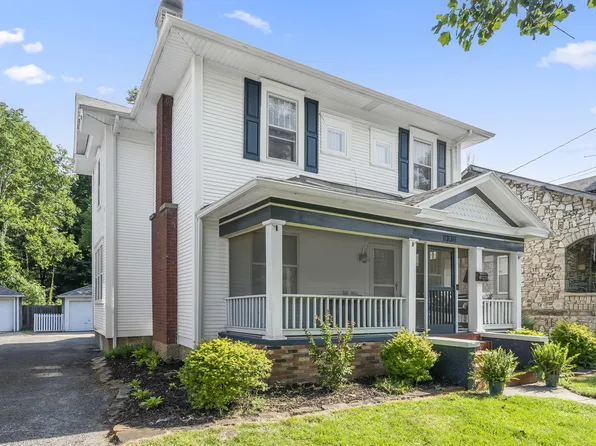 1331 E Meadowmere Street, Springfield, MO 65804