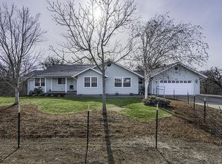 1345 Nick Young Rd, Eagle Pt, OR 97524