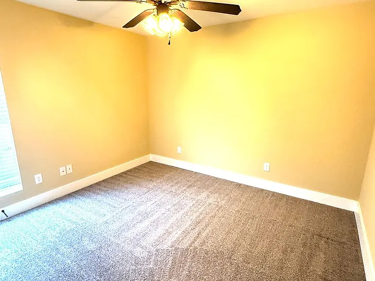 6605 Rock Ledge Rd — Photo 7