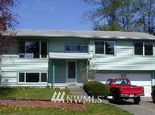 8310 NE 143rd St, Kirkland, WA 98034