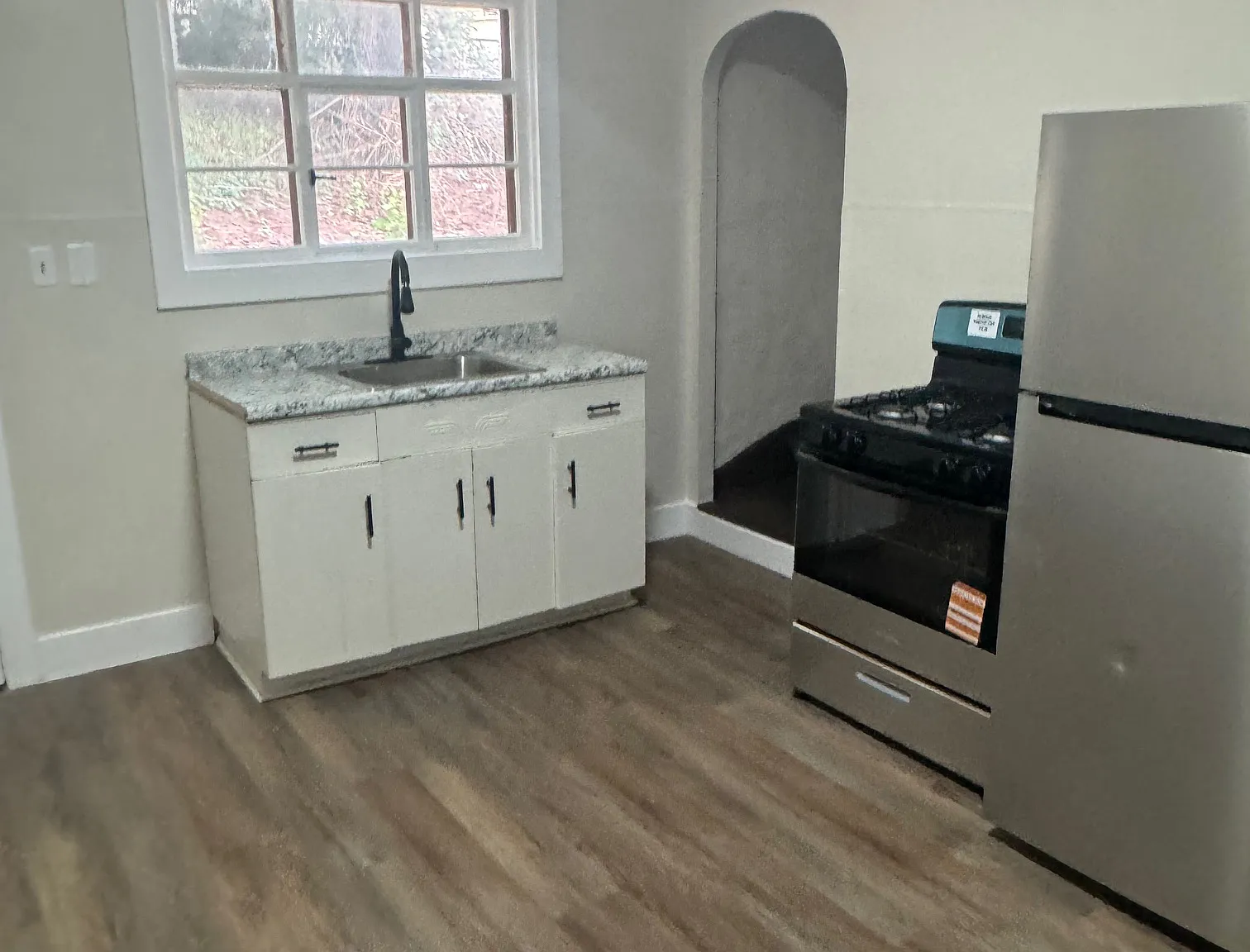 2 bed, 986 sqft, $1,205 — Photo 3