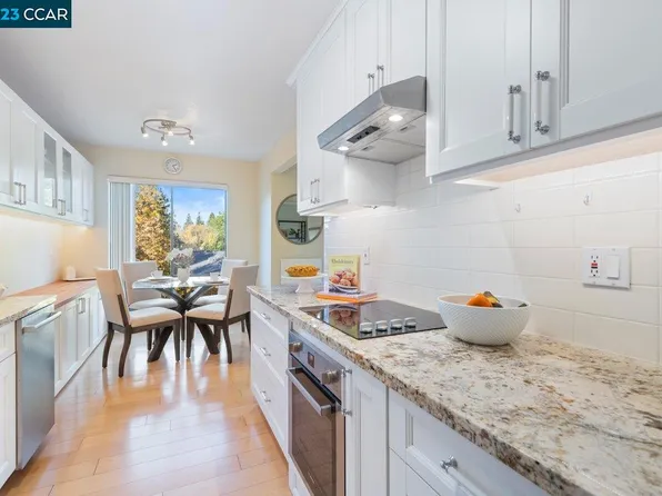 490 N Civic Dr APT 304, Walnut Creek, CA 94596