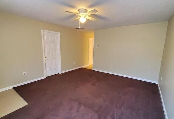 5th image of 145 Big Oak Cir