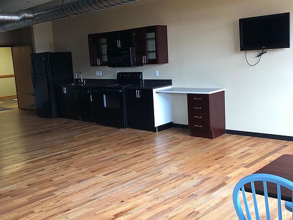 3rd image of 317 S Elm St APT 423