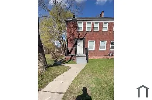 5032 Hereford St Photo 1