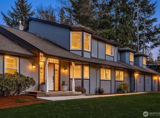 17200 4th Ave SW, Normandy Park, WA 98166