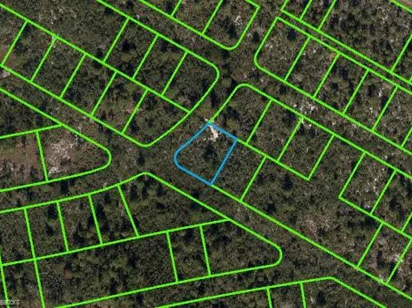 500 Butterfly Ave, Lake Placid, FL 33852