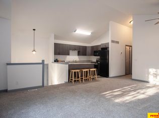 821 N I St, Fremont, NE 68025