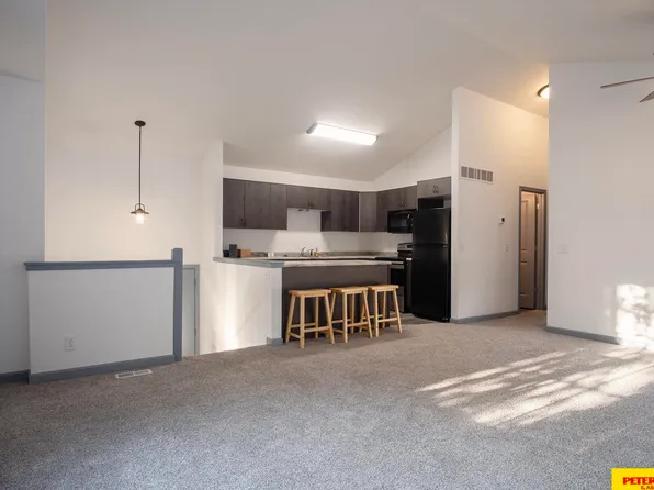 821 N I St, Fremont, NE 68025