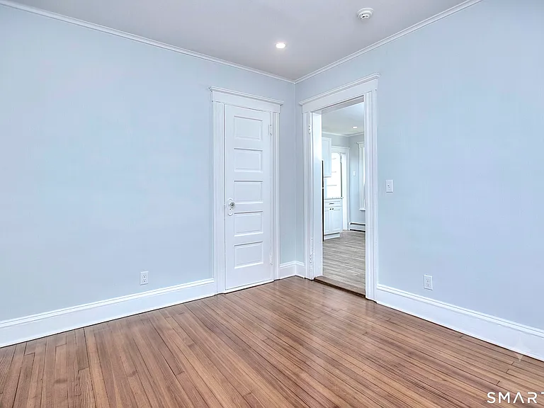 2029 Kings Hwy #2 — Photo 17