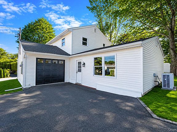 3rd image of 18 Joyce Drive