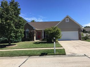 186 Huntington Crossing Dr, Saint Peters, MO 63376