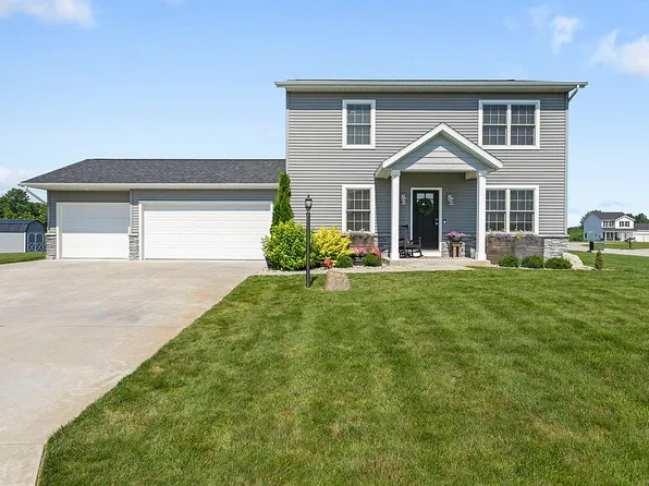 54857 Moonfish Ct, Middlebury, IN 46540