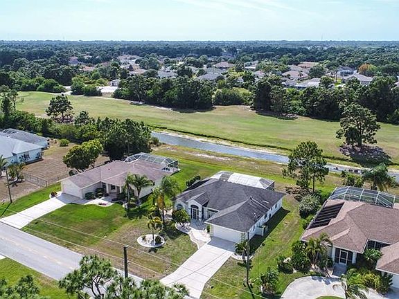 2nd image of 988 Rotonda Cir