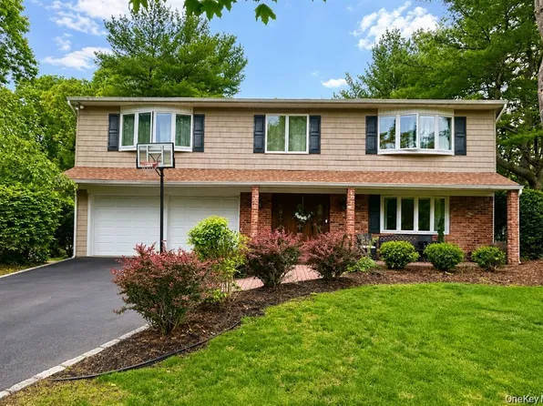 68 Butterfield Drive, Greenlawn, NY 11740