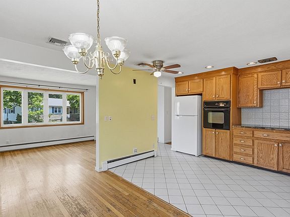 5th image of 12 Bennett Rd