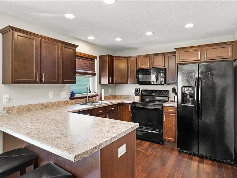 1514 Hummingbird Cir — Photo 9