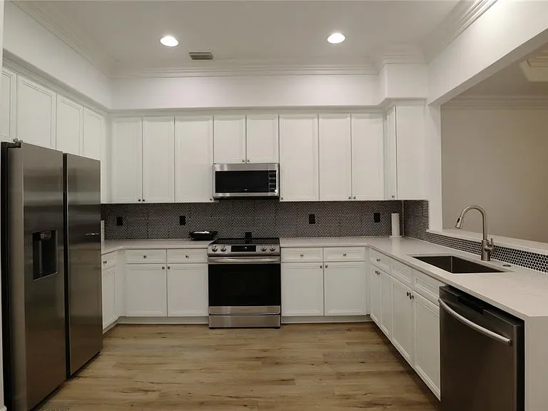 8248 Tivoli Dr — Photo 8