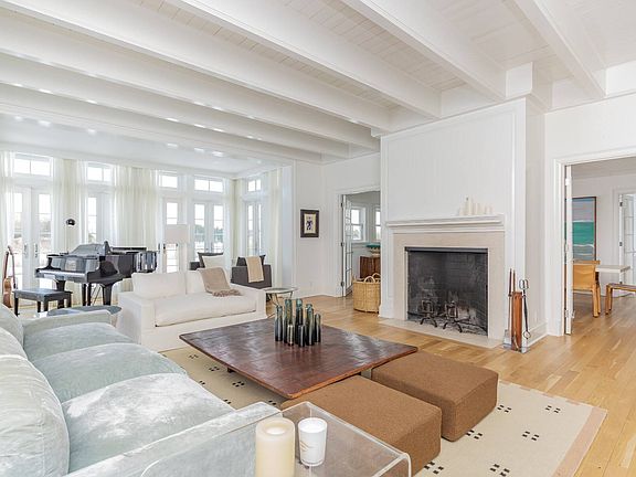 4th image of 480 Captains Neck Ln
