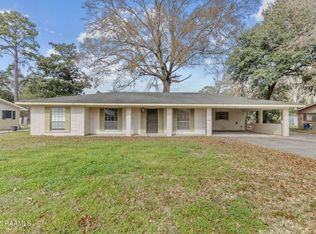 1209 Attakapas Dr, Opelousas, LA 70570
