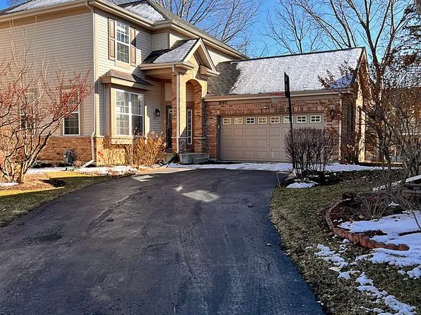 840 Peter Ct, Indian Creek, IL 60061