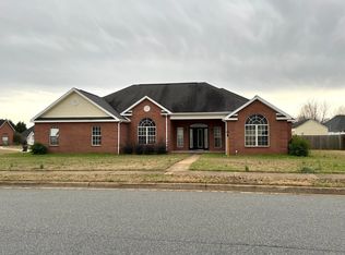 112 Creekview Trl, Warner Robins, GA 31088