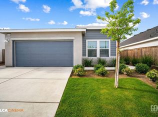 9611 Redwood River Ln, Shafter, CA
