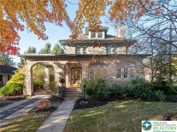 712 N 30th St, Allentown, PA 18104