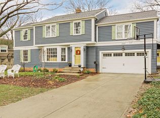 2889 Fairfax Rd, Cleveland Heights, OH 44118