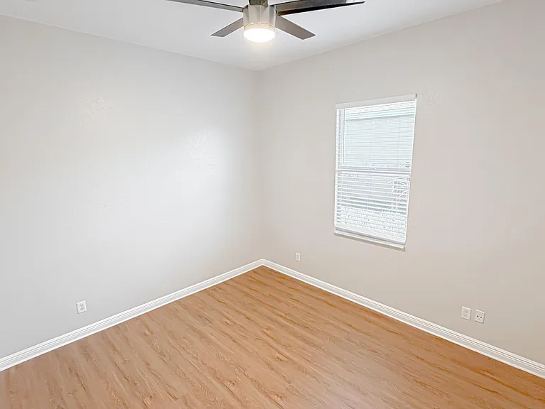 4002 SW Jarmer Rd — Photo 19