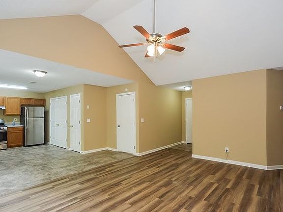 3rd image of 6706 Pole Creek Dr