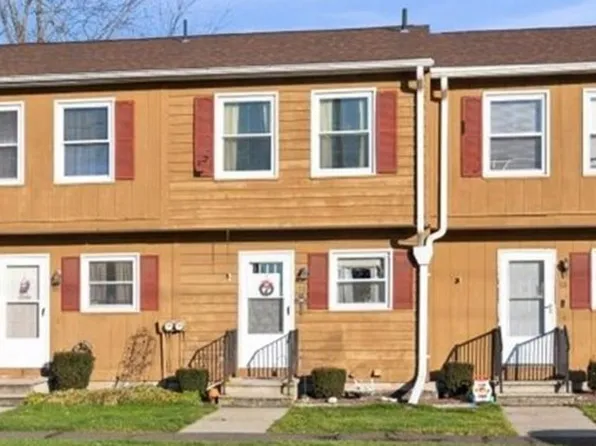 343 Chicopee St APT 12, Chicopee, MA 01013