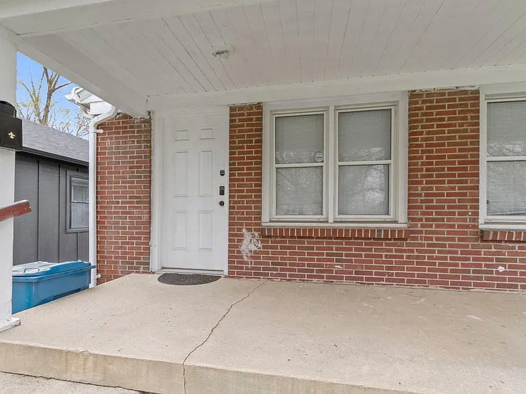 4354 Crittenden Ave — Photo 11