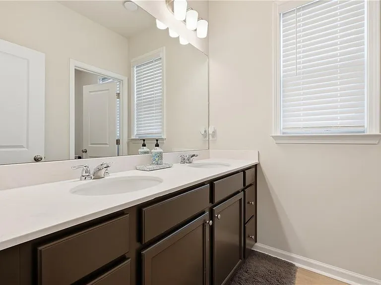 8820 Shipton Circle Ball — Photo 26