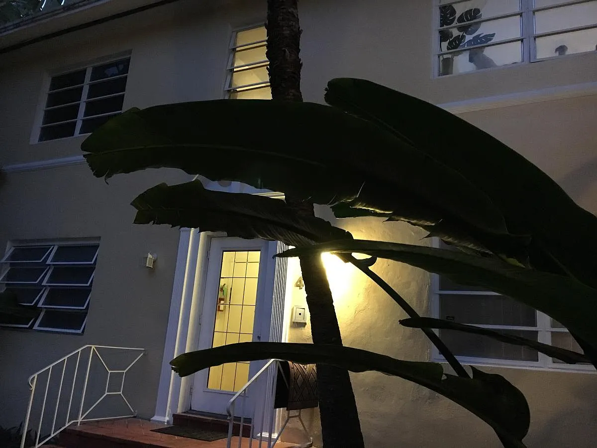 418 Valencia Avenue — Photo 2