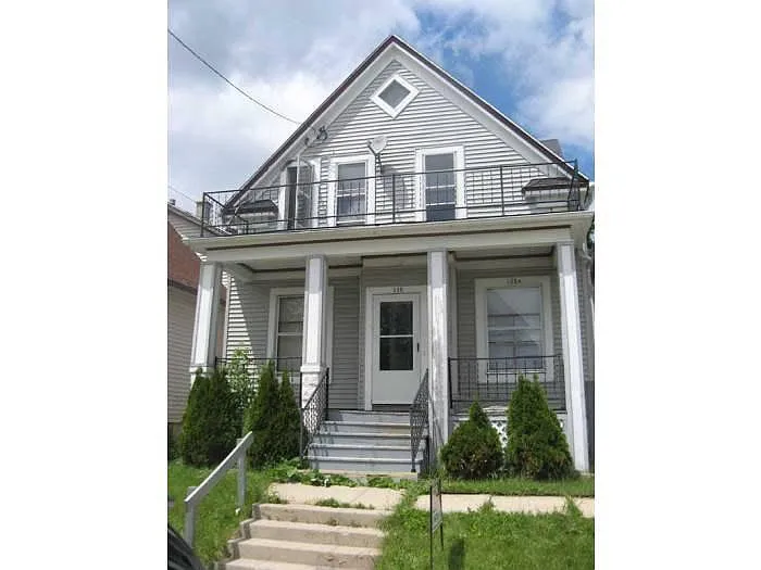 138 E Concordia Ave photo 1
