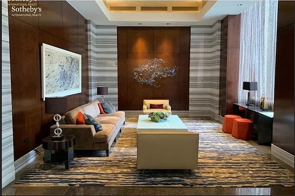 Sold by Sotheby's International Realty | media 25