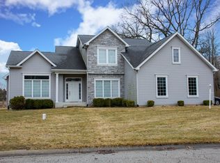 50642 Hidden Forest Dr, South Bend, IN 46628