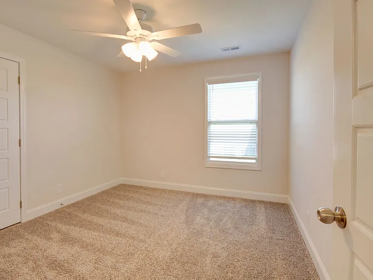 196 Donegal Dr — Photo 21