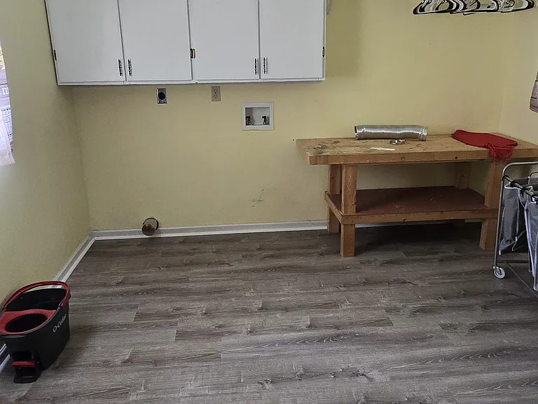 1131 Hut Rd — Photo 15