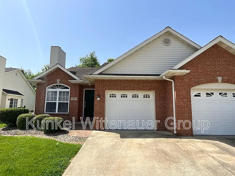 1509 English Pine Ln — Photo 1