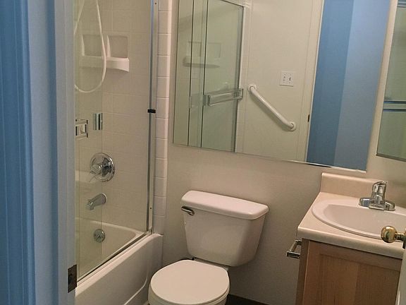 Main Bathroom ft. new vinyl