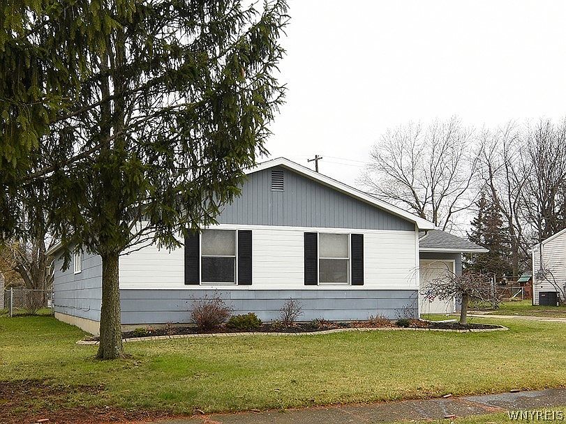 1st image of 74 Fairview Dr