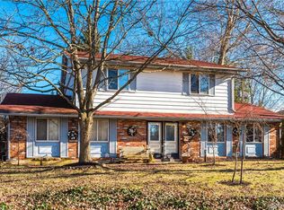 3090 Sandywood Dr, Dayton, OH