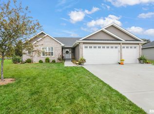 391 Abigail Dr, Springfield, IL 62711